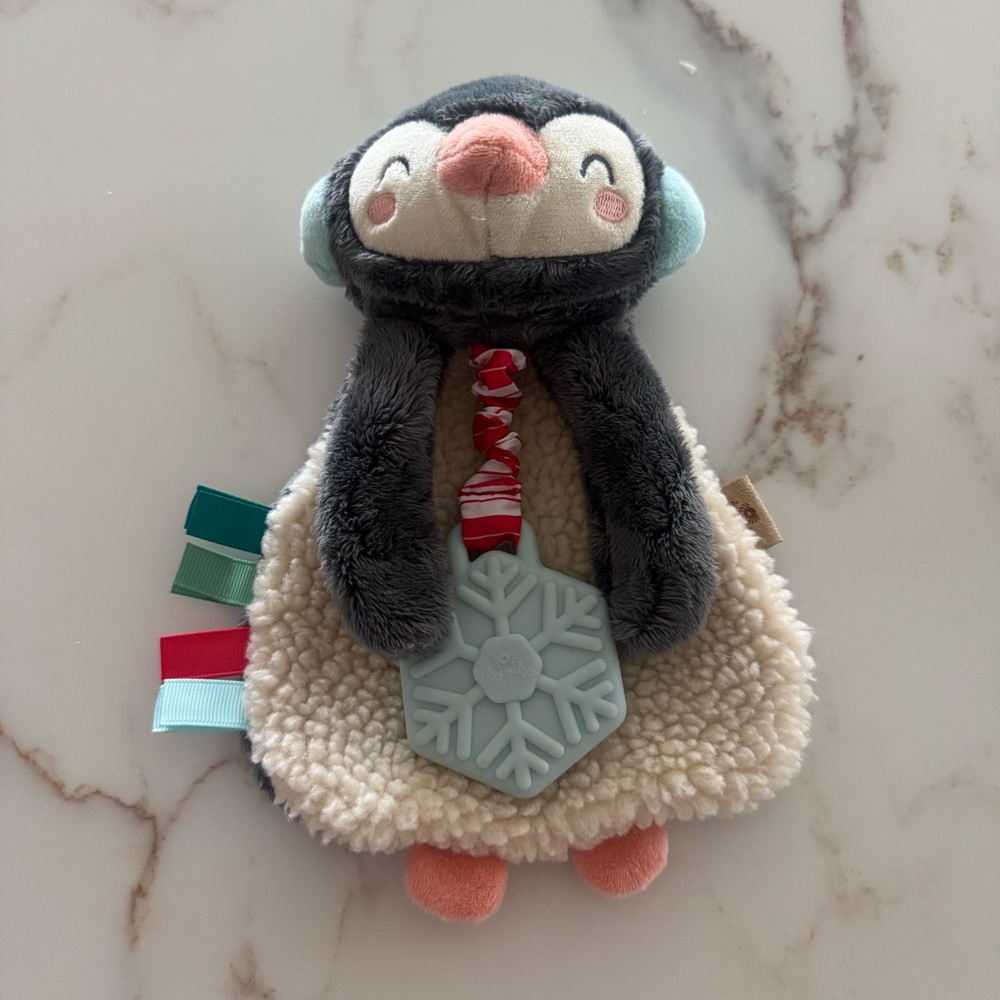 Itzy Ritzy Penguin Plush Baby Toy with Teether VGUC